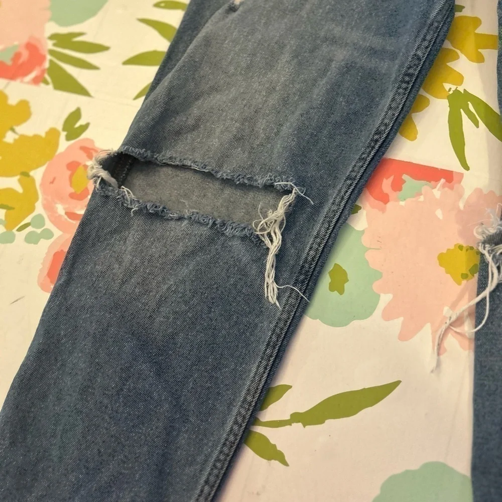 Hollister Ultra High Rise Vintage Straight 5R W27 L27